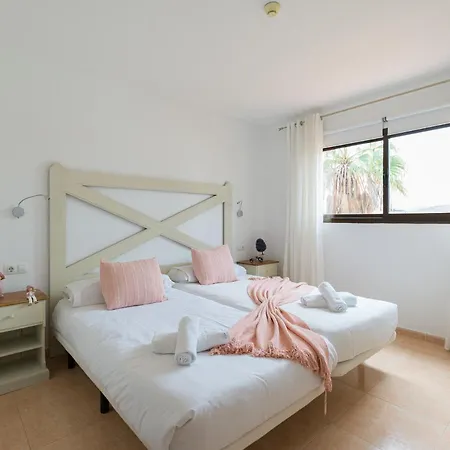 아파트 Apartamento Oasis Con Piscina En Corralejo 라 올리바
